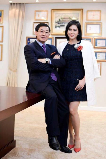 Mẹ chồng Tăng Thanh Hà rời màn ảnh làm tiếp viên hàng không, bước chân vào giới siêu giàu nhờ kết hôn với chồng tỷ phú - Ảnh 5